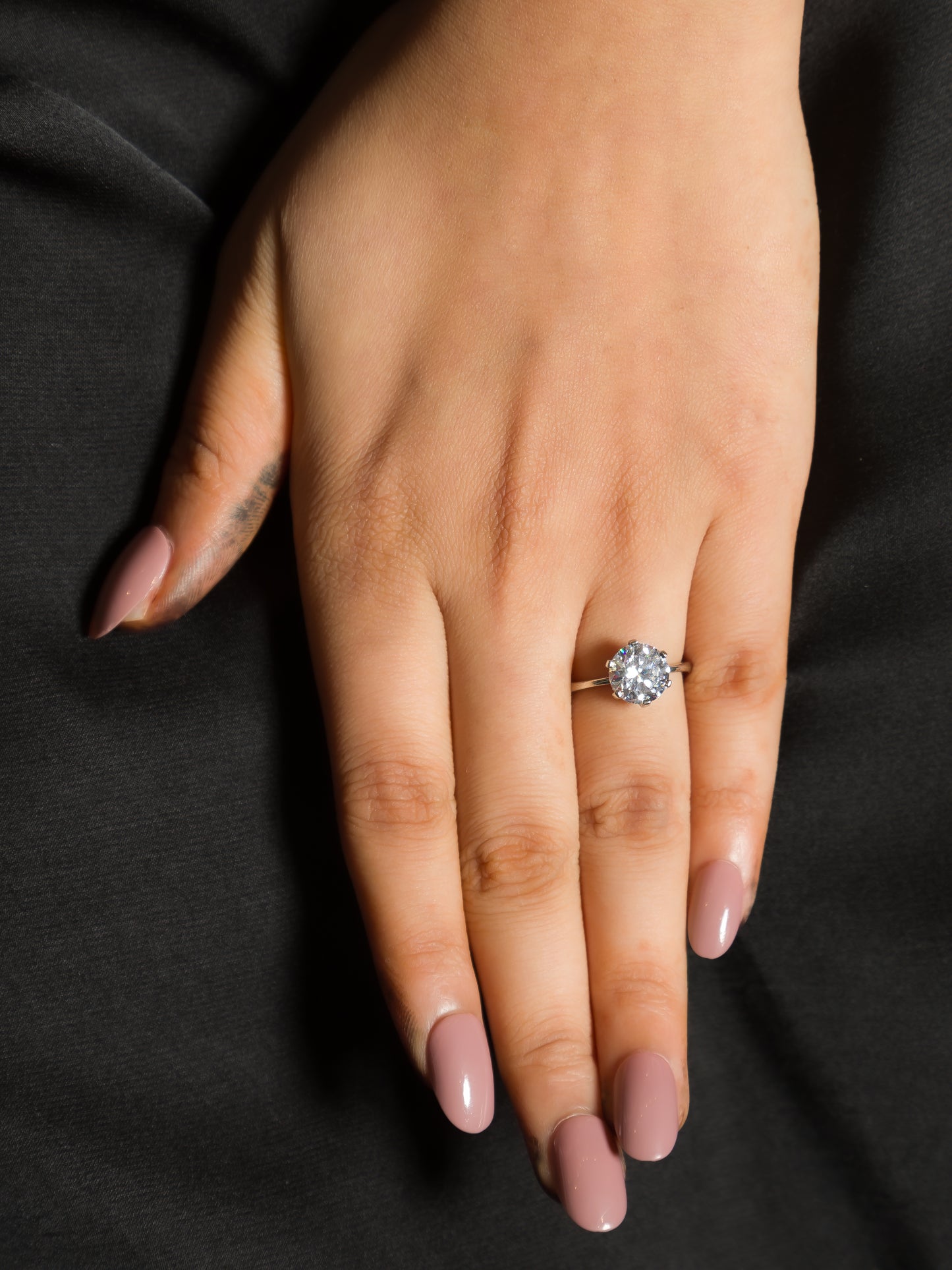 Classic Solitaire Glow Ring
