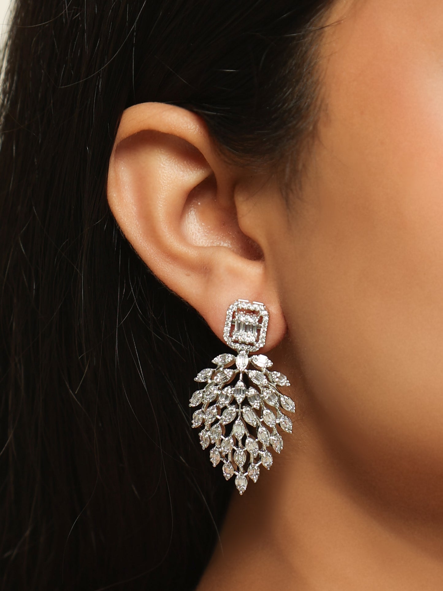 Regal Leaf Cascade Diamond Necklace Set