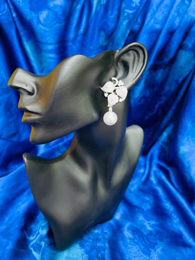 Glistening Embrace Short Danglers