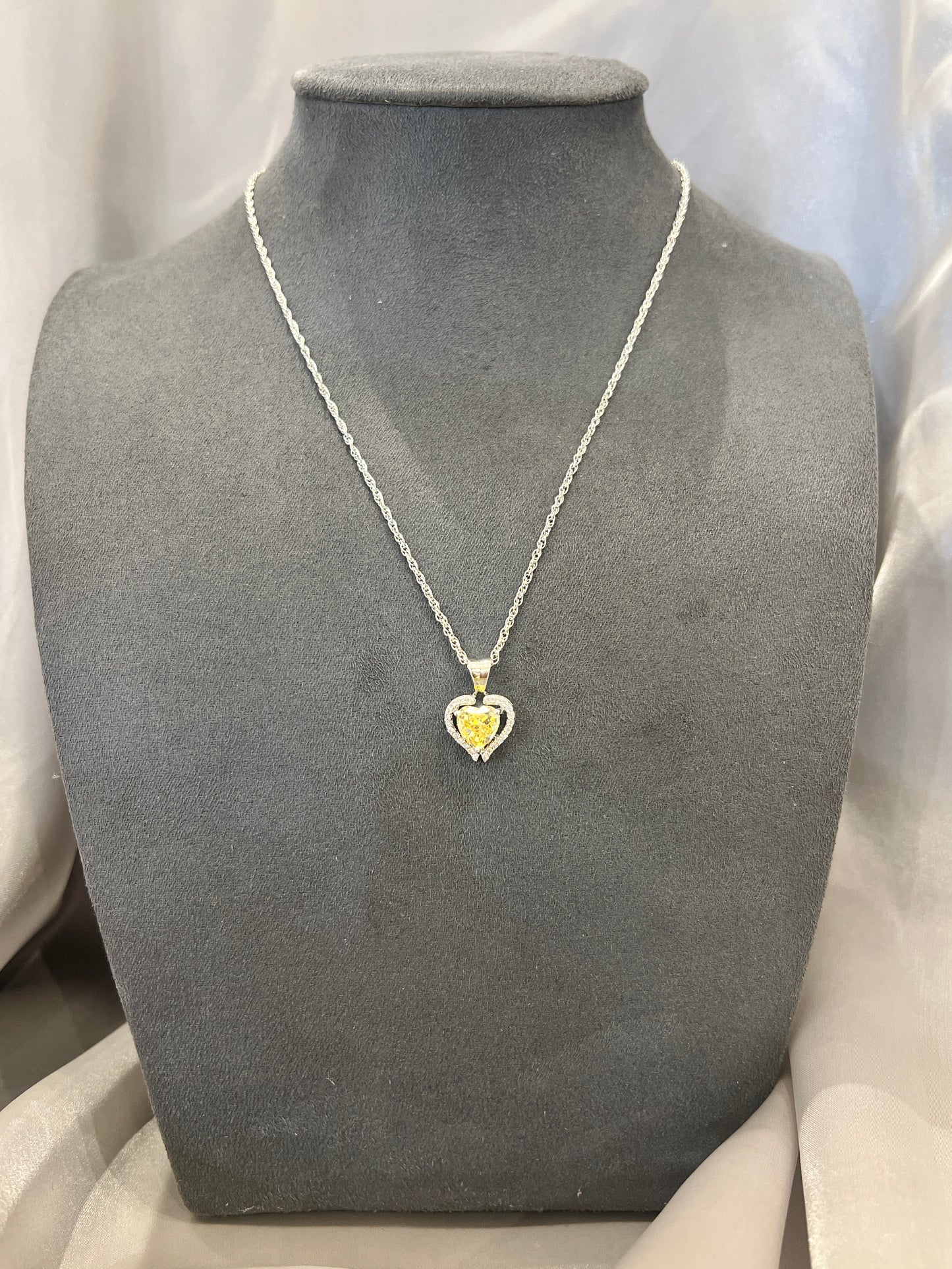 Sunny Heart Glow Pendant