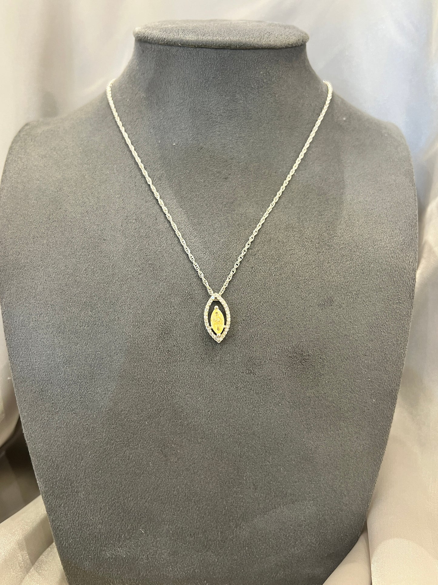 Pearl Aurora Sparkle