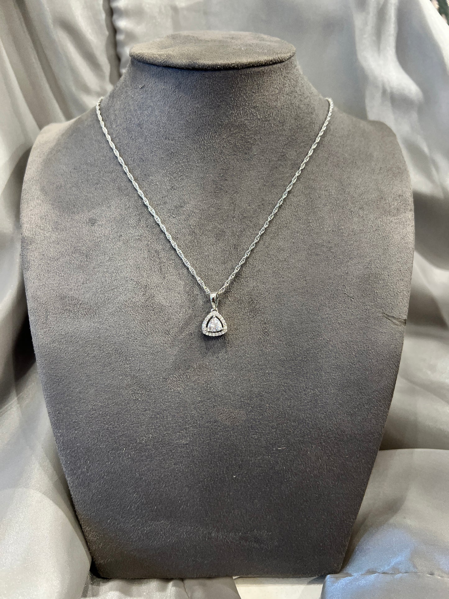 Trinity Gleam Pendant