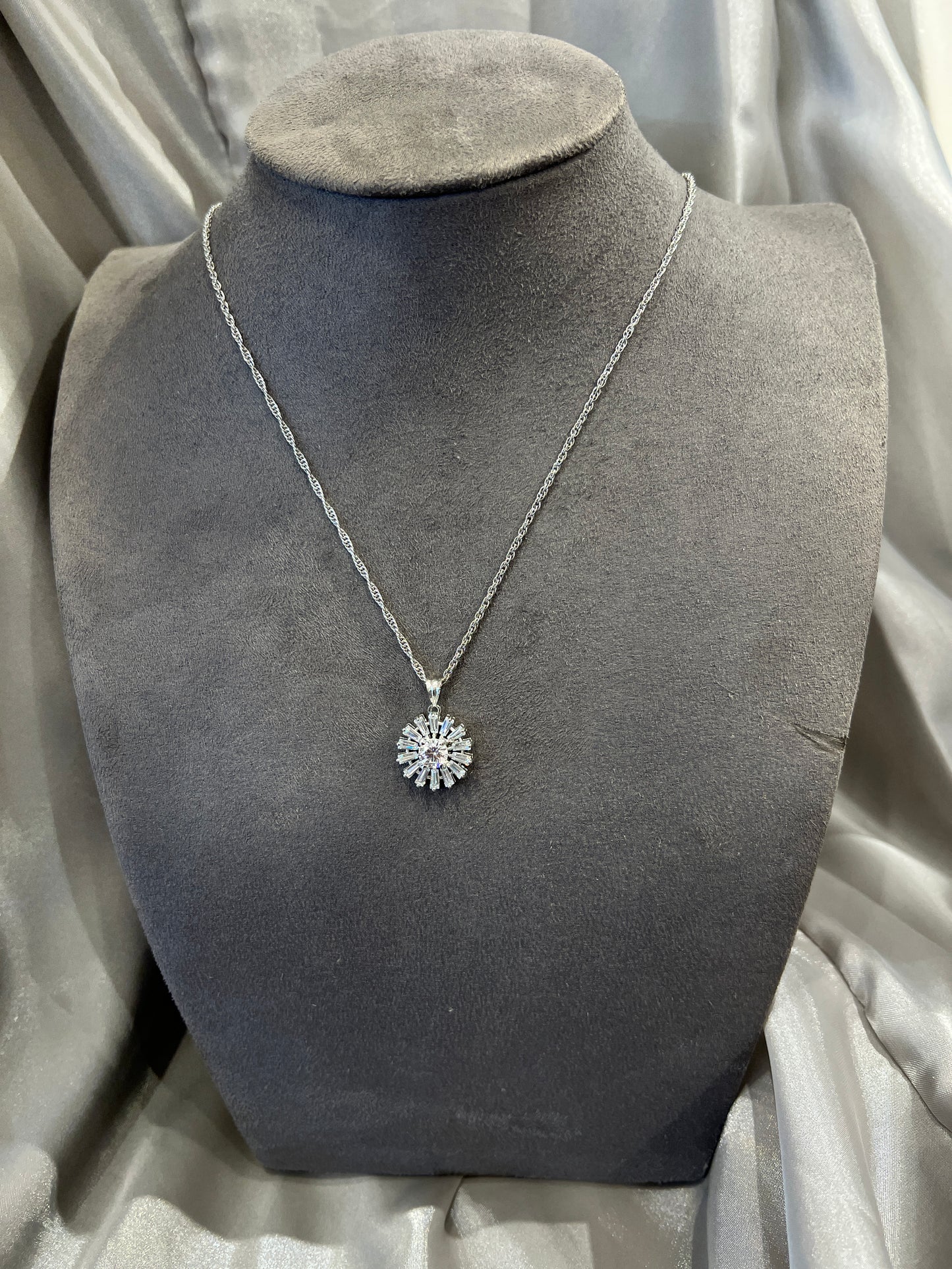 Sunlit Bloom Pendant