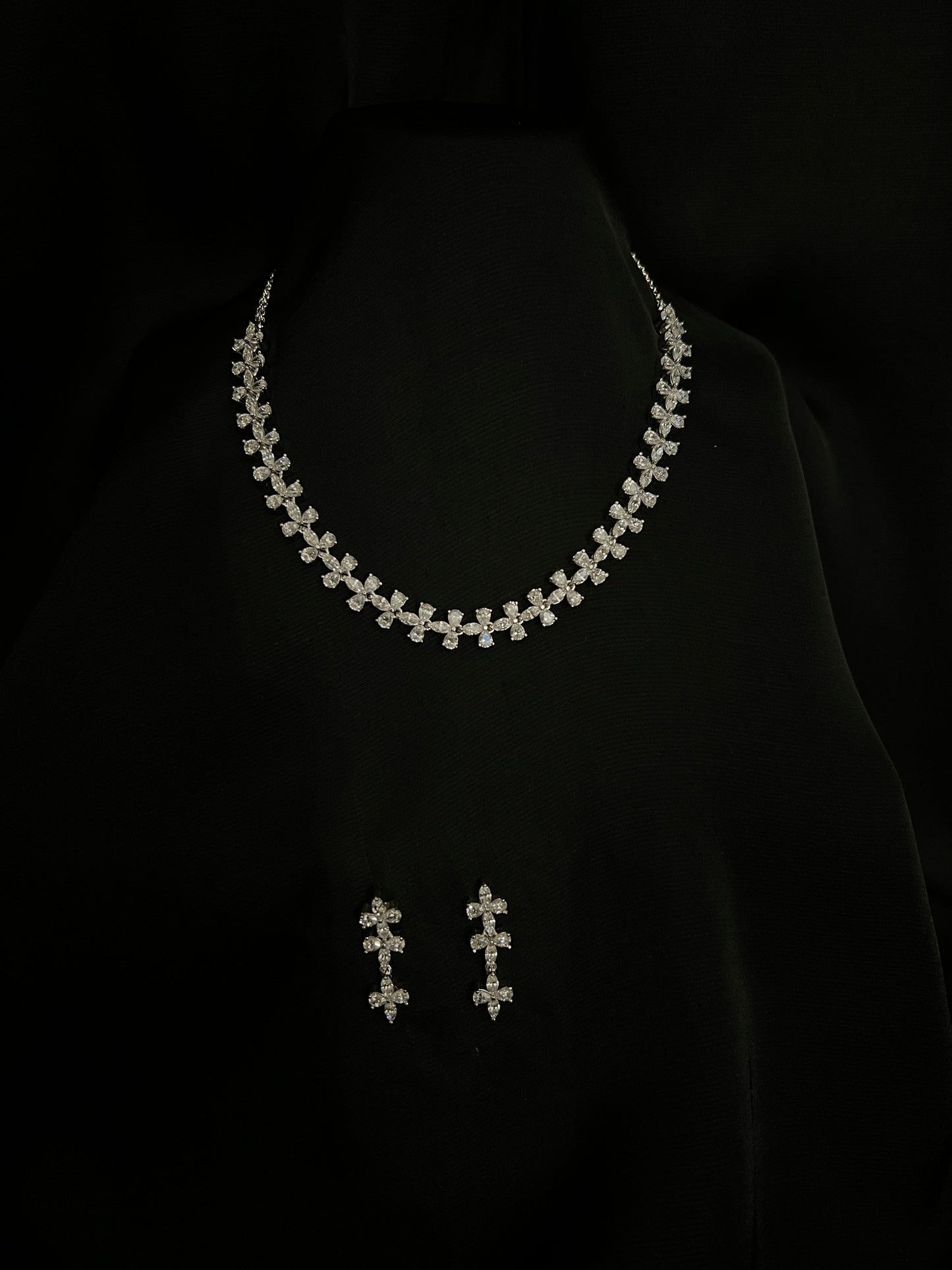 Opaline Grace Garland Set