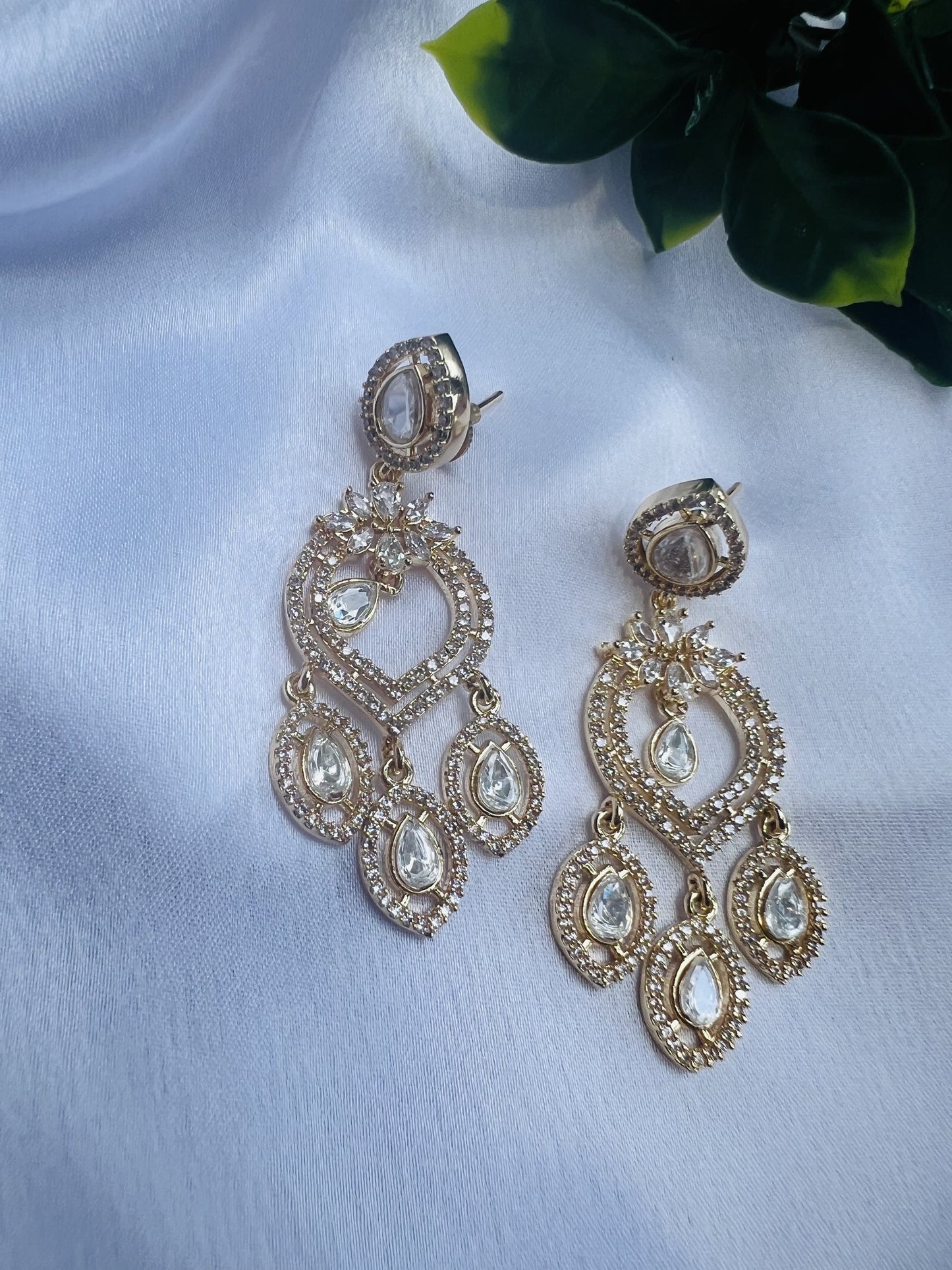 Anika Kundan Earrings