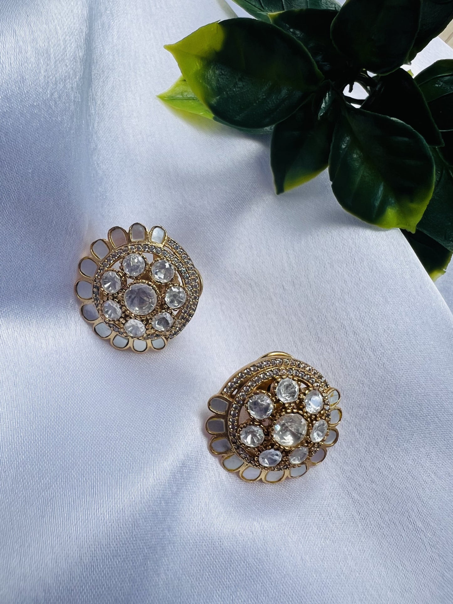 Aashi Bloom Studs