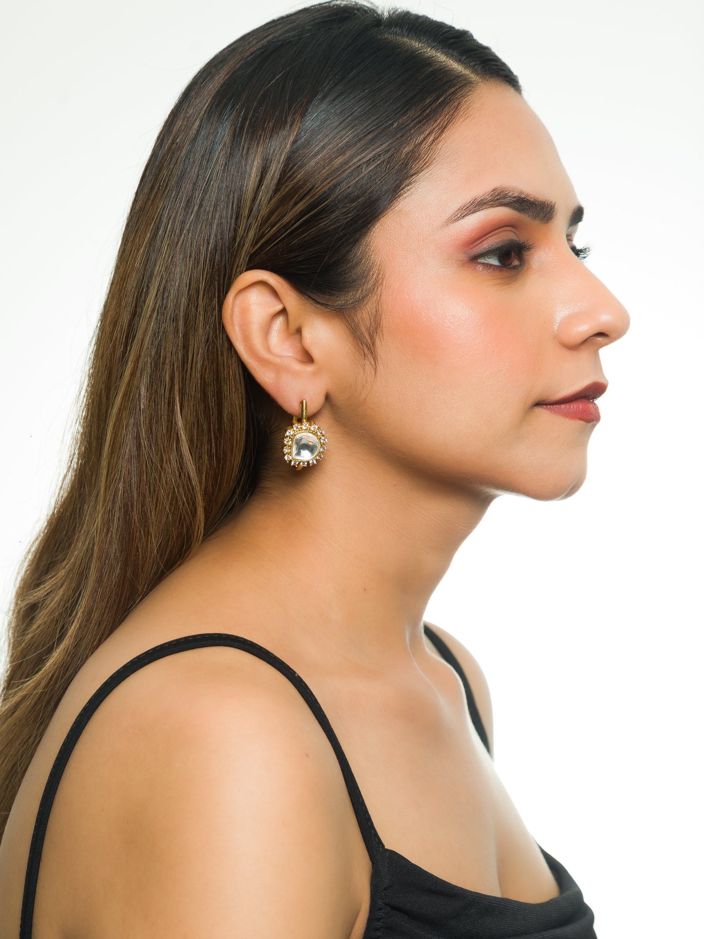 Vanya Kundan Hoops