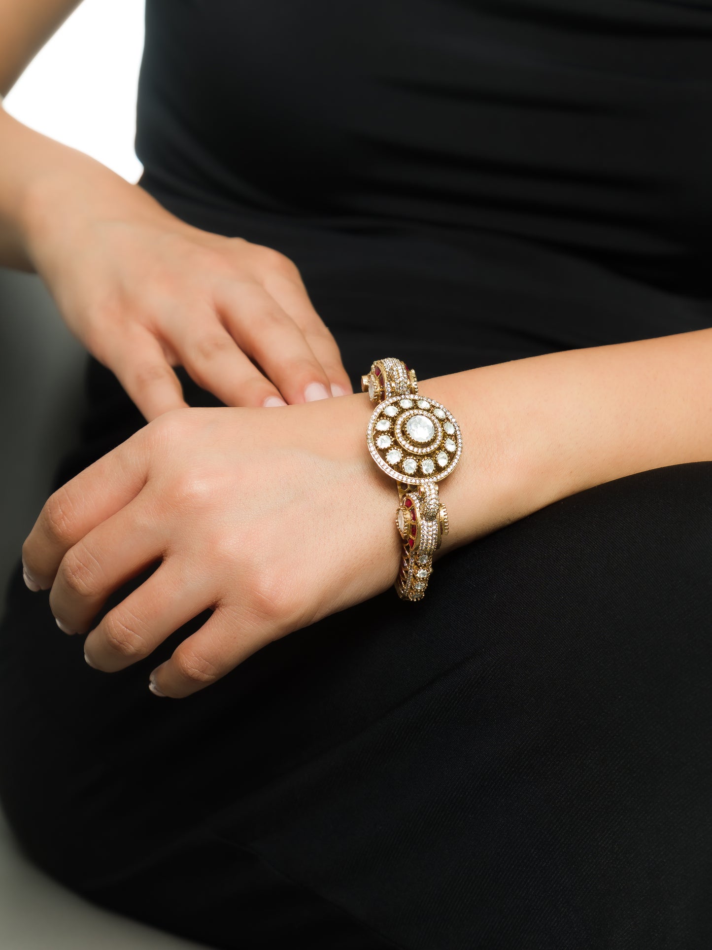 Ridira Dome Kundan Cuff