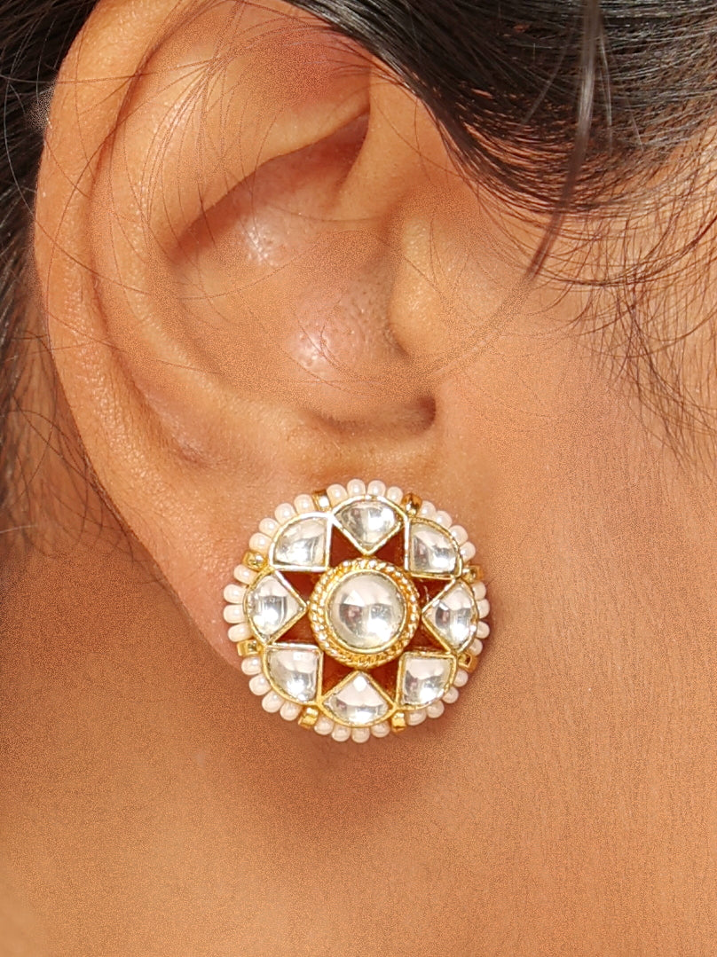 Yashodhara Beaded Choker Set With Earrings