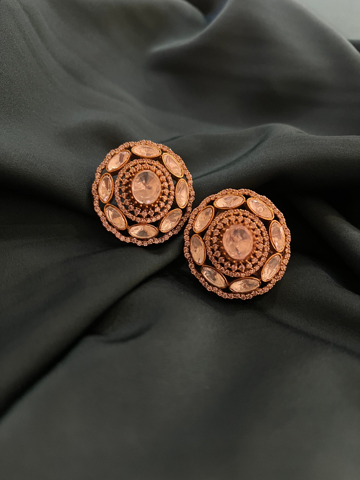 Niranjana Kundan Studs
