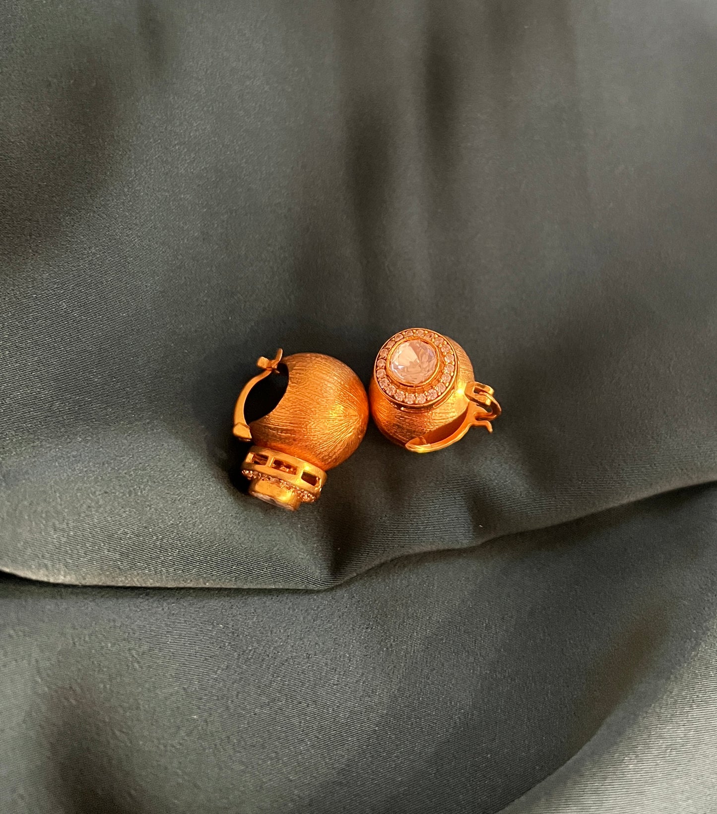 Harini Dome Kundan Hoops