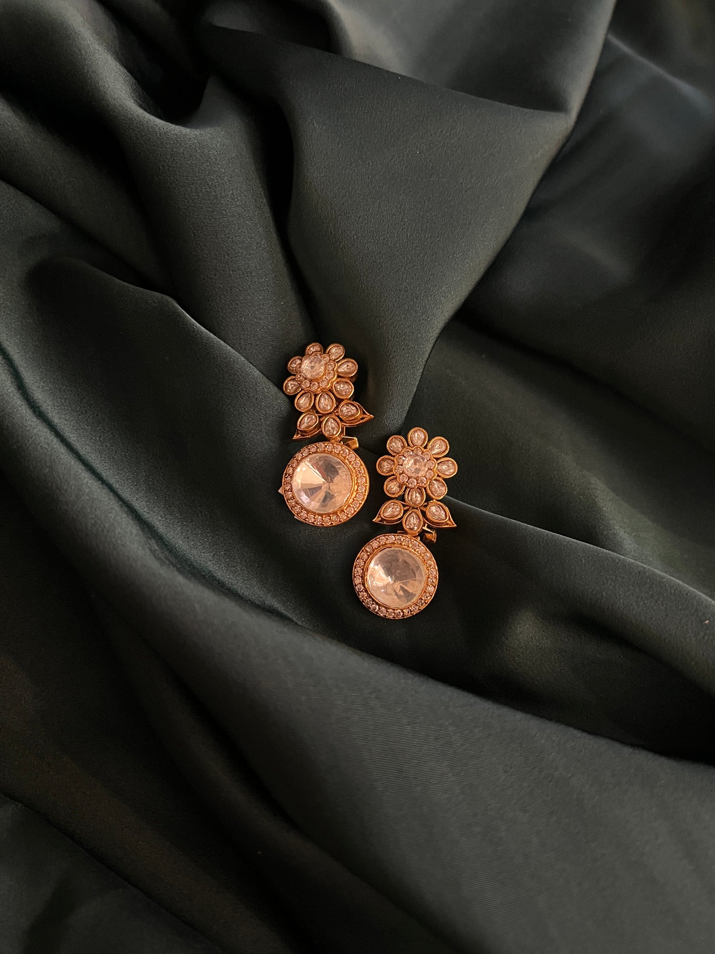 Tanira Daisy Small Danglers