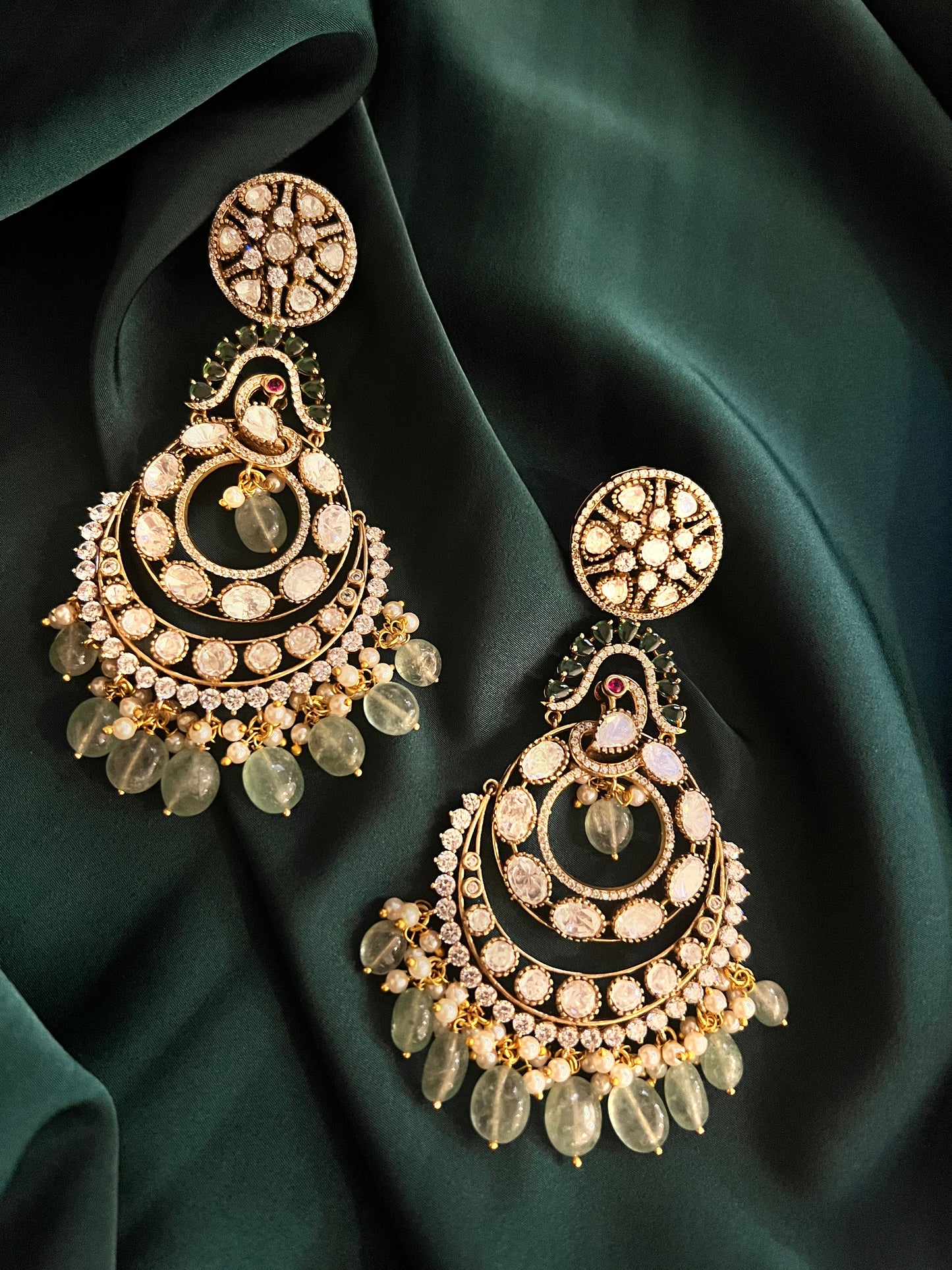 Tanirika Square Kundan Studs