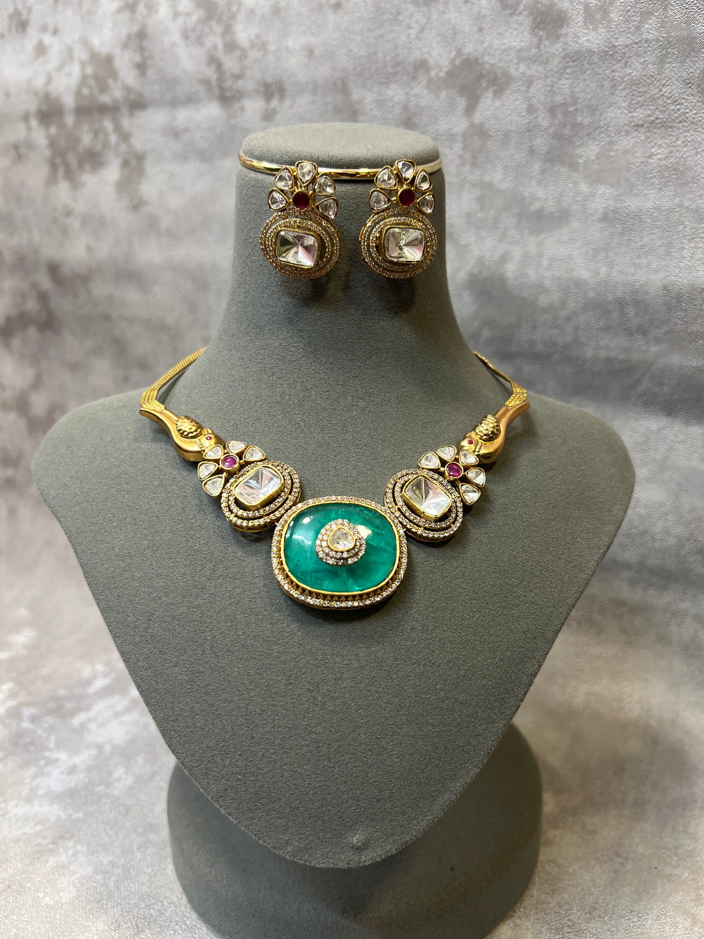 Emerald Dynasty Kundan Set