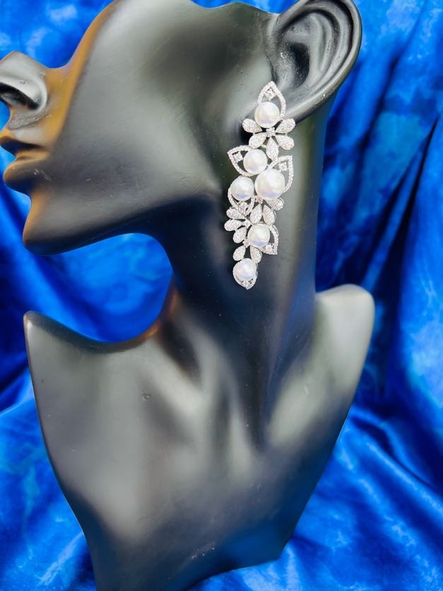 Luminous Horizon Short Danglers