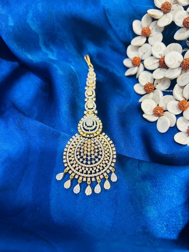 Lustrous Gem Maang Tikka