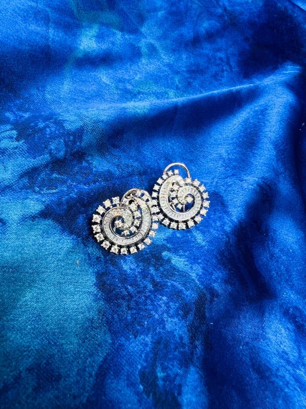 Sparkling Horizon Studs