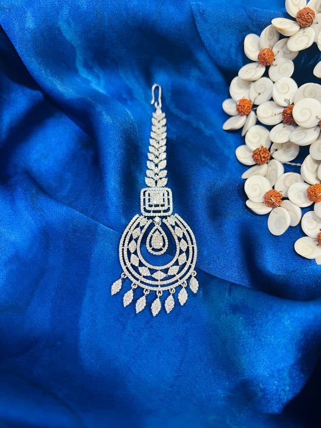 Twilight Charm Maang Tikka