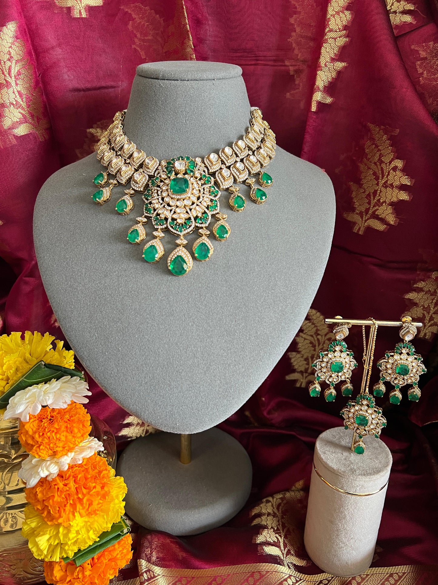 Emerald Majesty Kundan Bridal Set