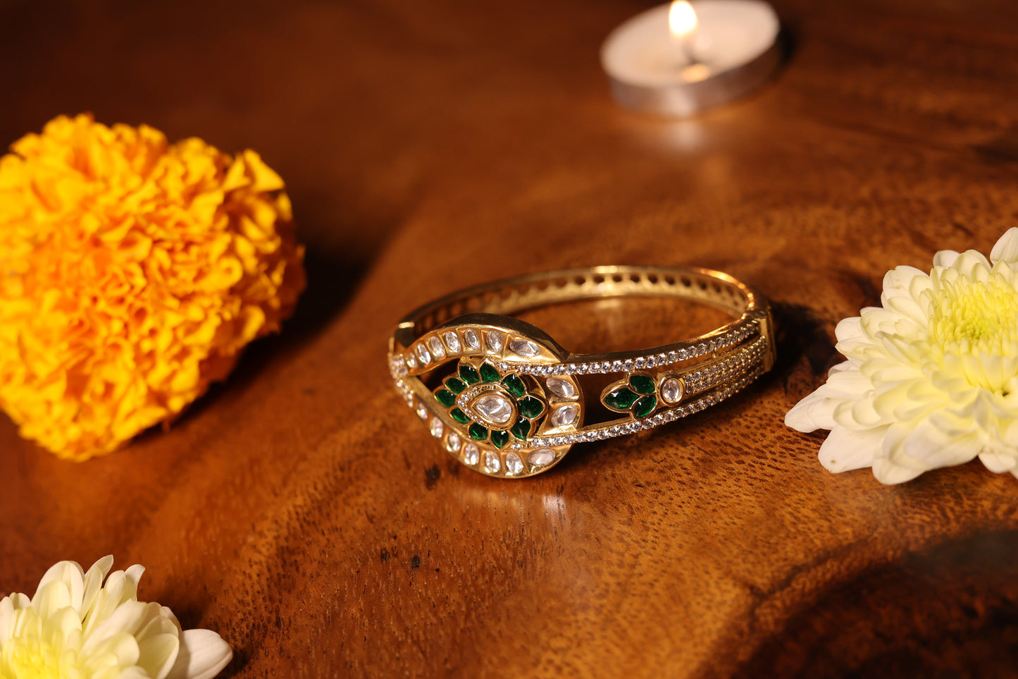 Royal Emerald Aegis Cuff