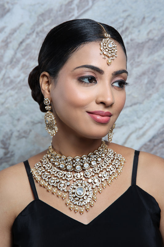 Regal Pearl Kundan Majesty Set