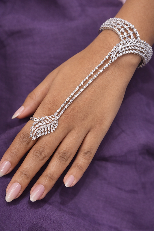 Aadhira Vines Hand Harness