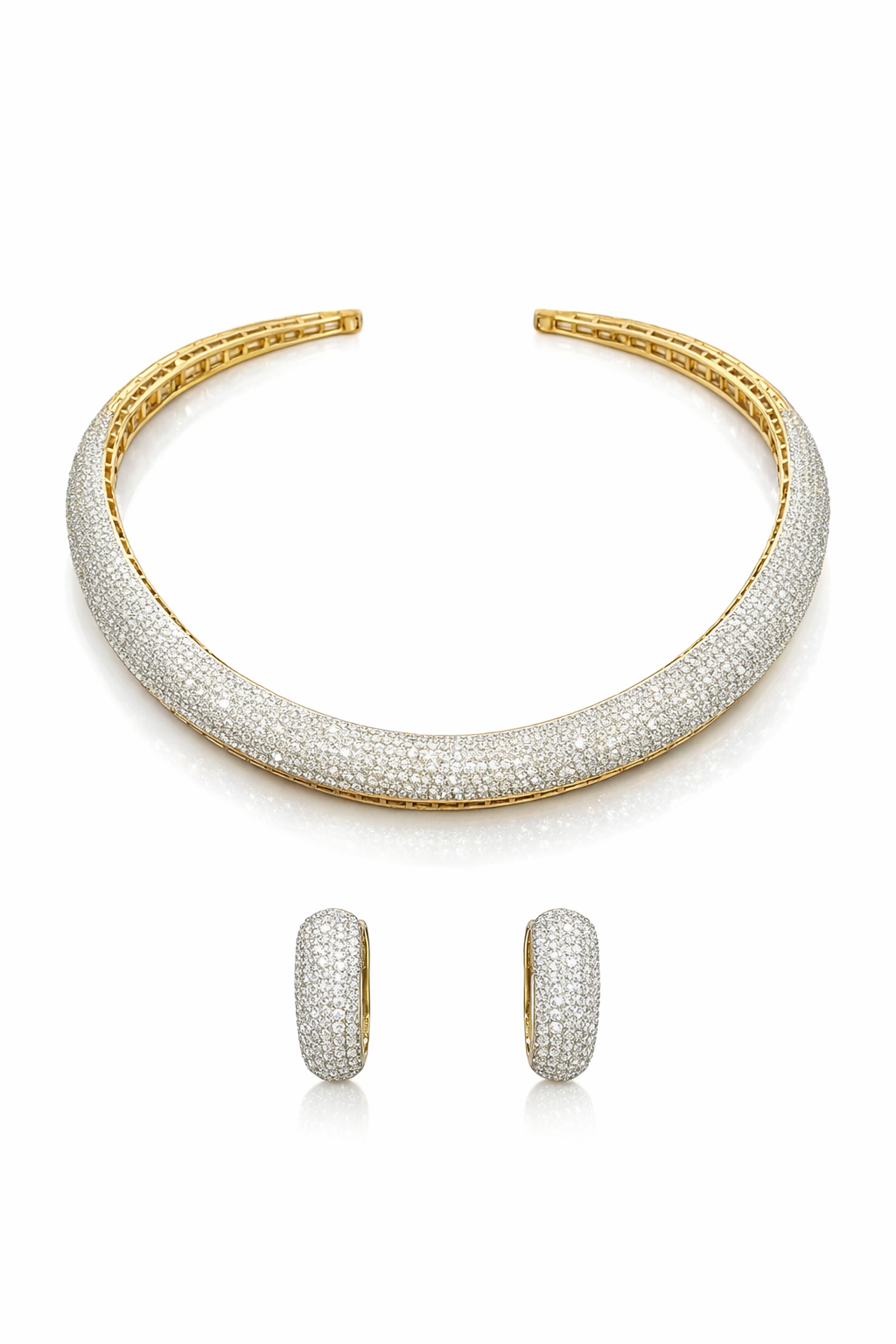Ahaana Halo Diamond Collar Necklace