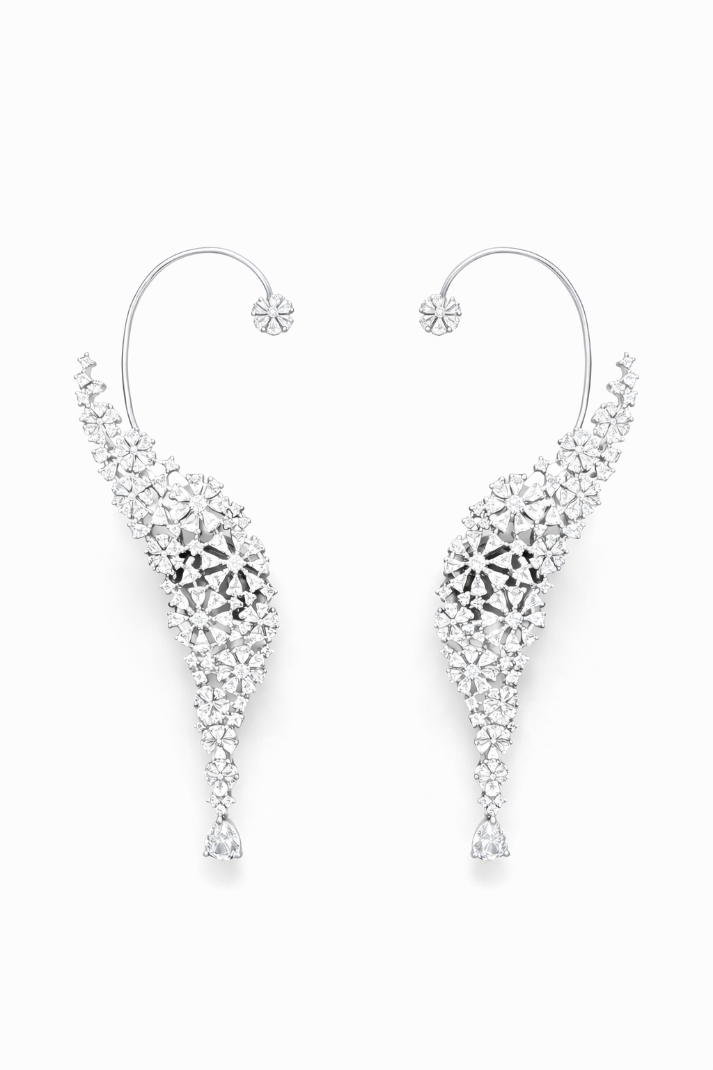 Aarya Sitara Bloom Diamond Ear Cuff