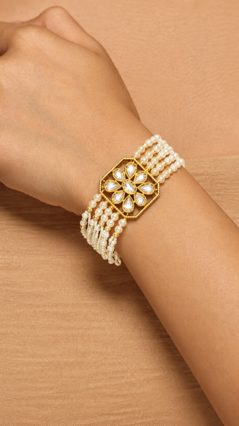 Zaria Pearl Kundan Bracelet