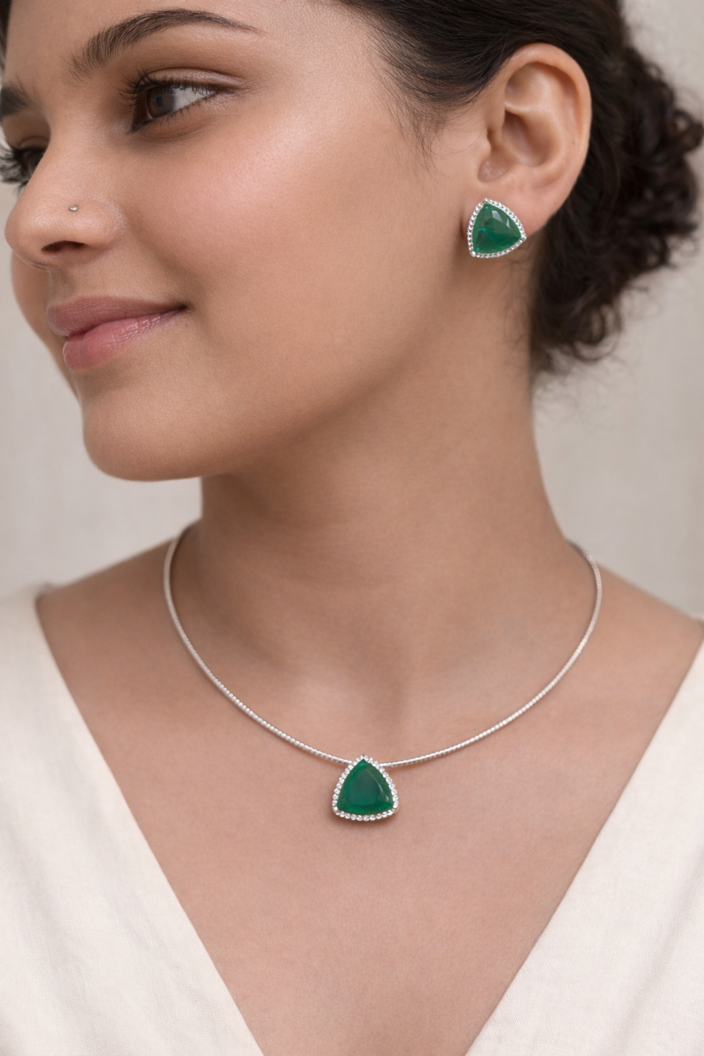 Elara Tria Gem Necklace Set