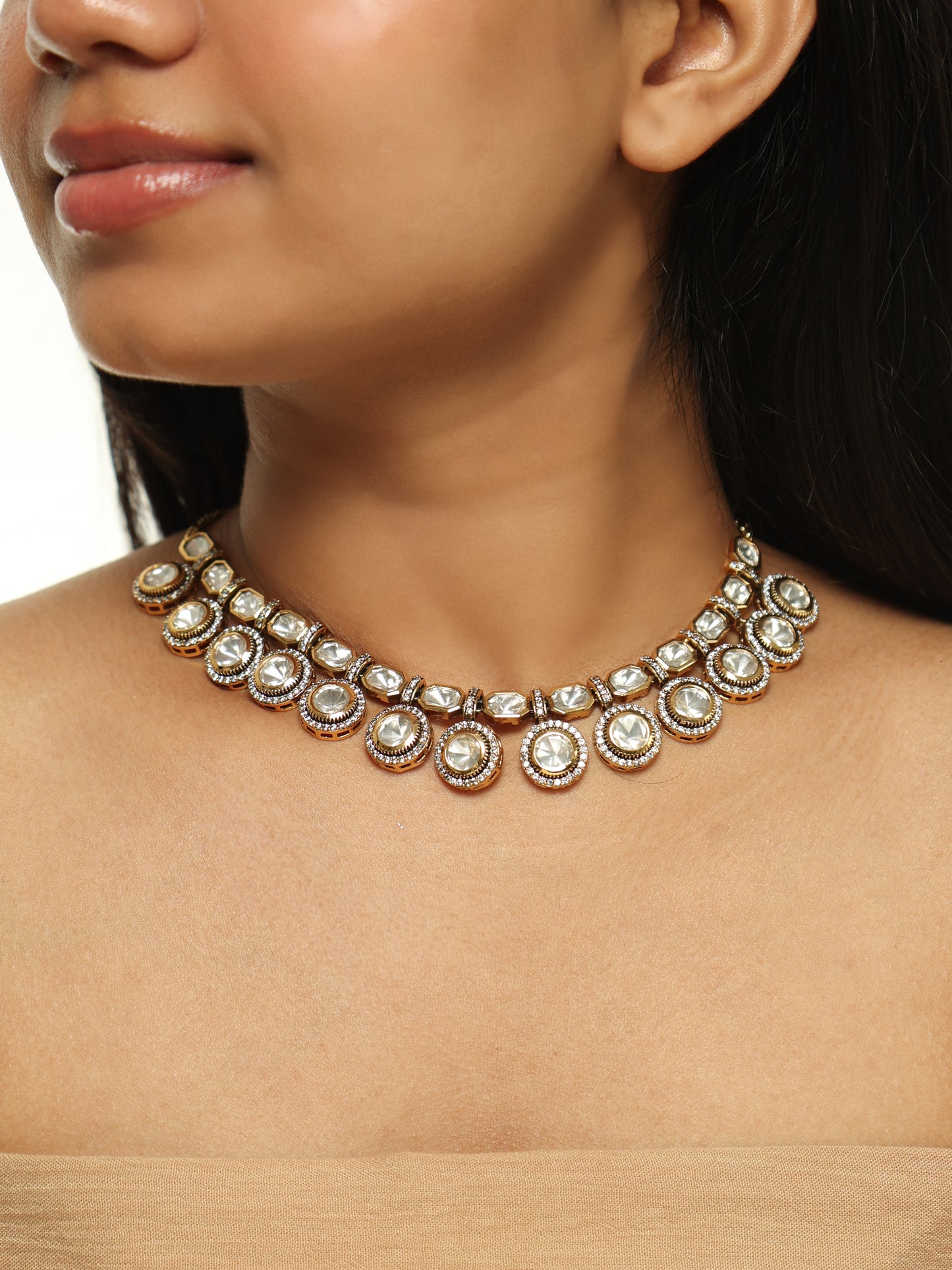 Aarini Halo Polki Choker Set