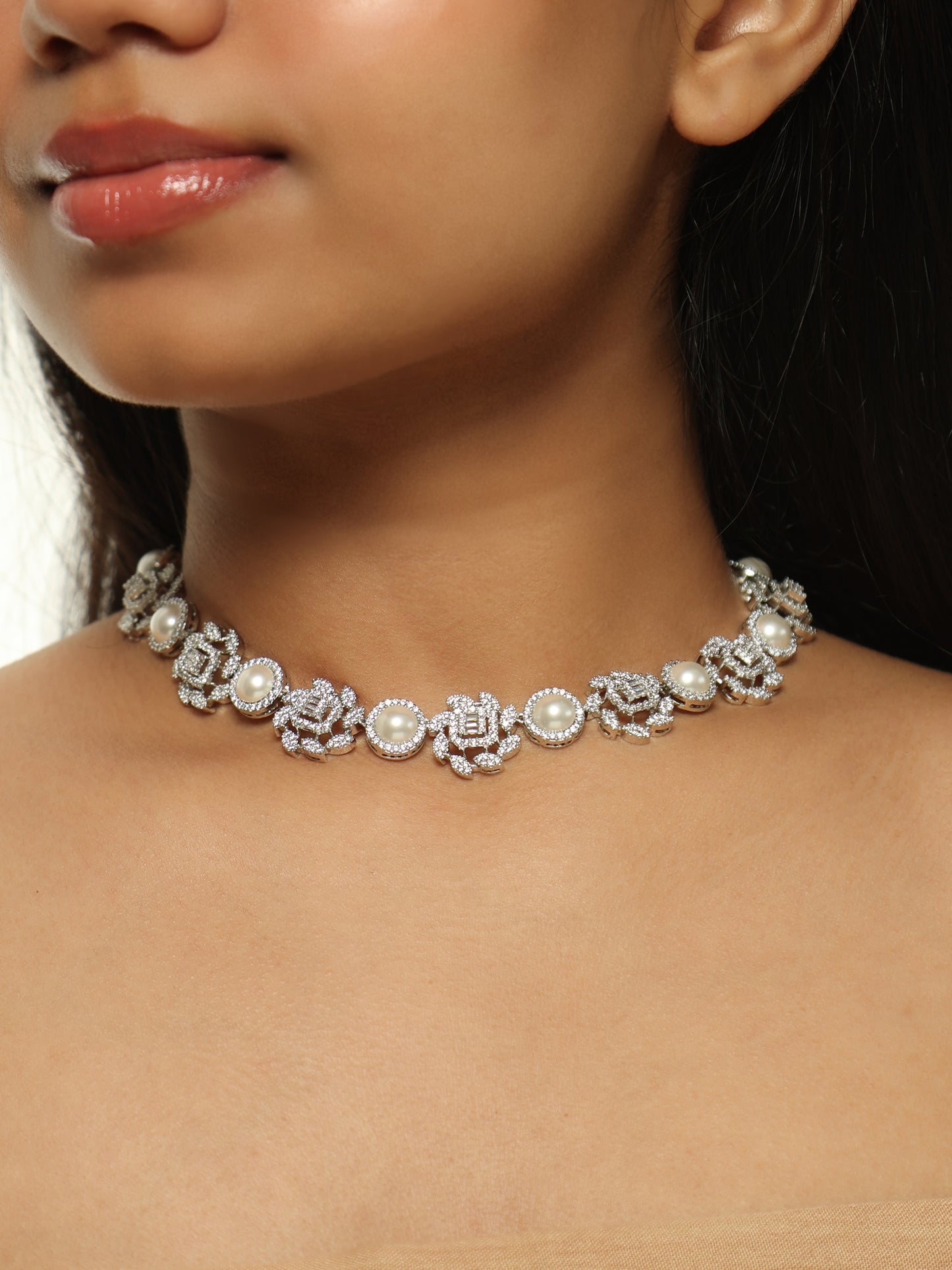 Rosette Pearl Diamond Choker Set