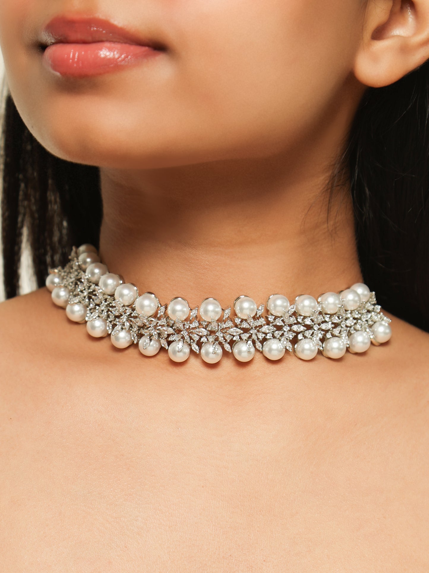 Noor Pearl Blossom Choker Set