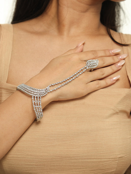 Aadhira Vines Hand Harness
