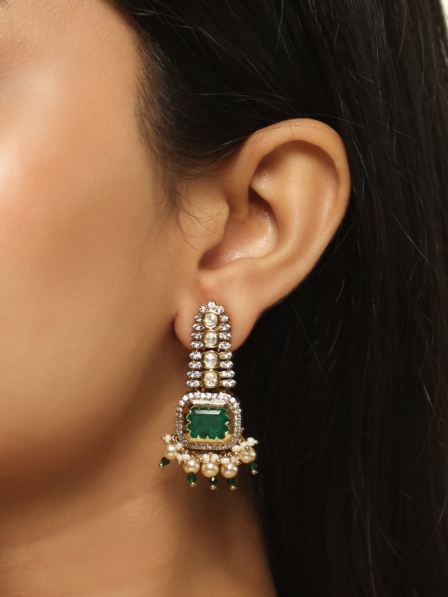 Emerald Kundan Pearl Bridal Choker Set