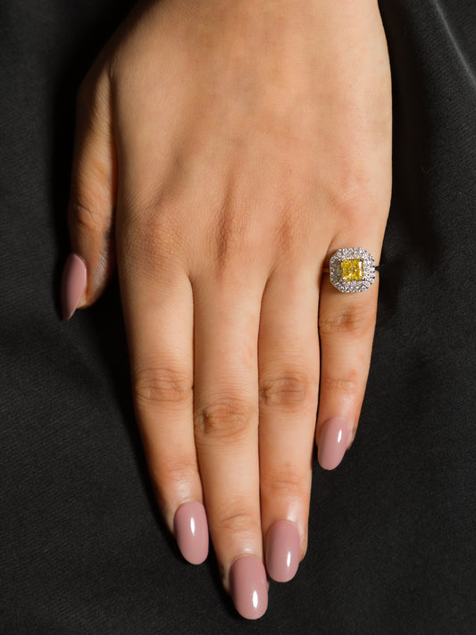 Emerald Majesty Ring