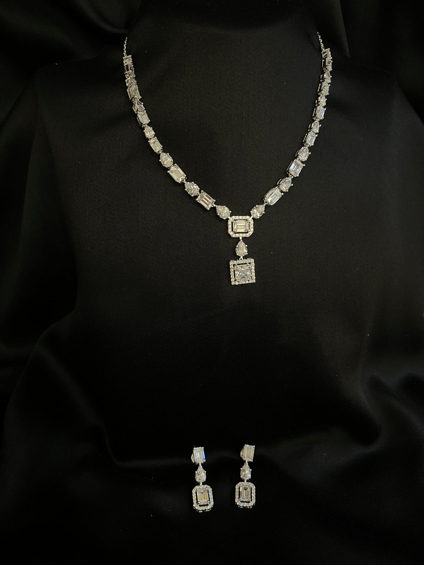 Diamond Regent Set