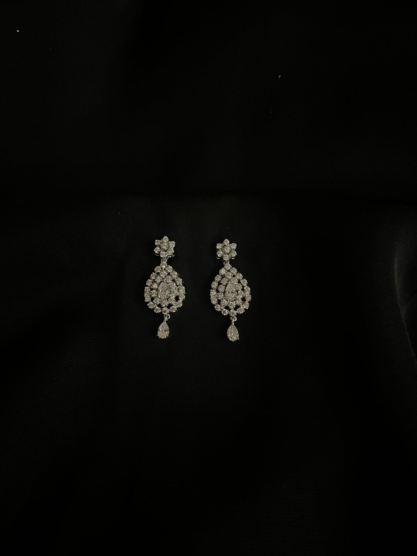 Regal Aura Chand Earrings