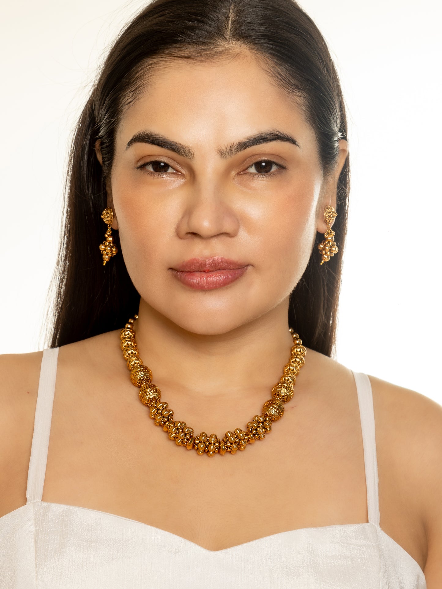 Parvati Necklace With Earrings