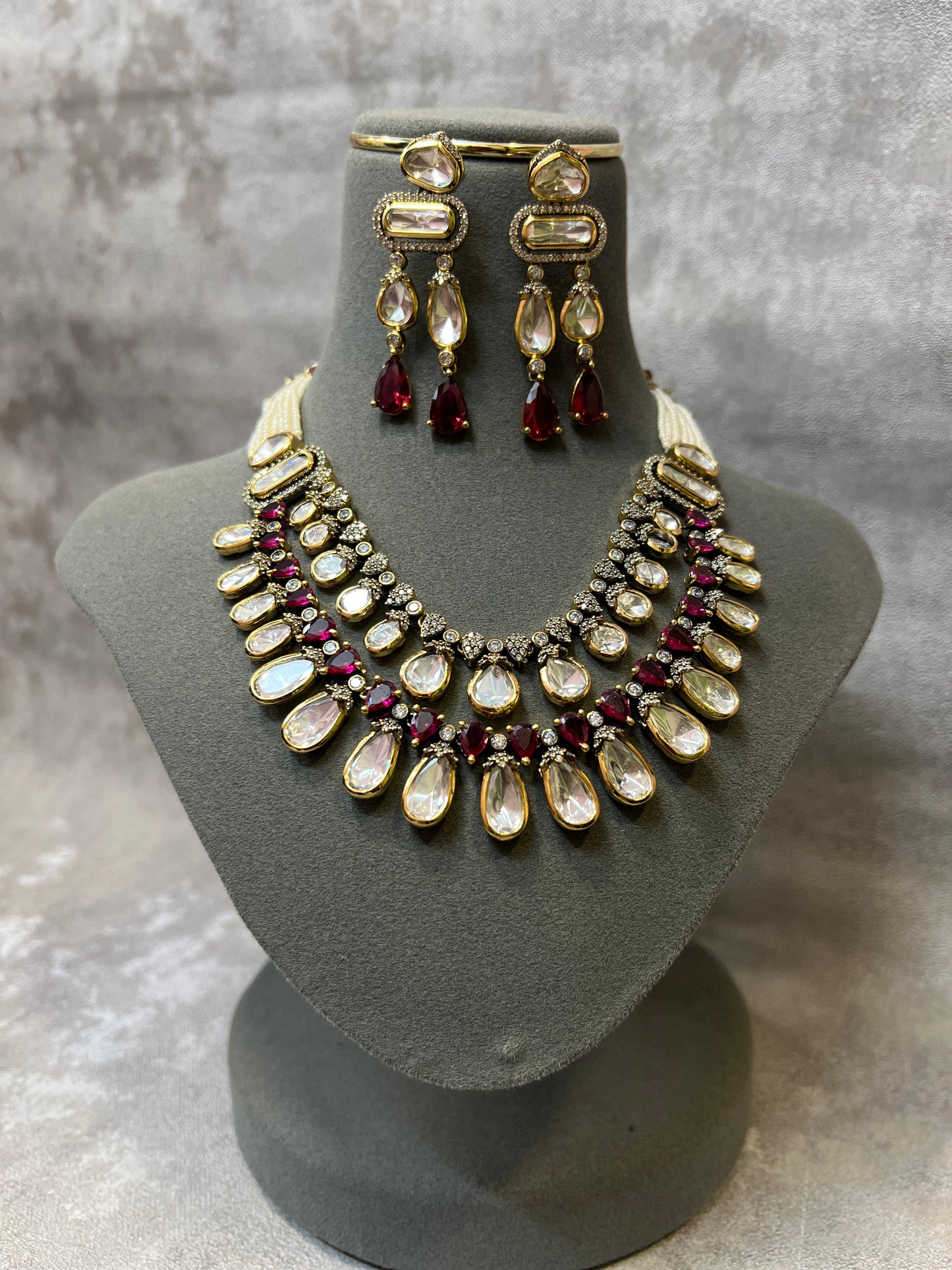 Royale Radiance Kundan Set