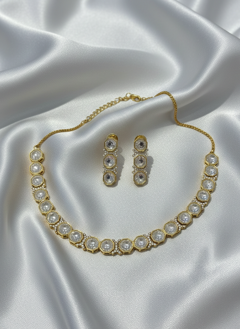 Kiara Classic Polki Line Necklace Set