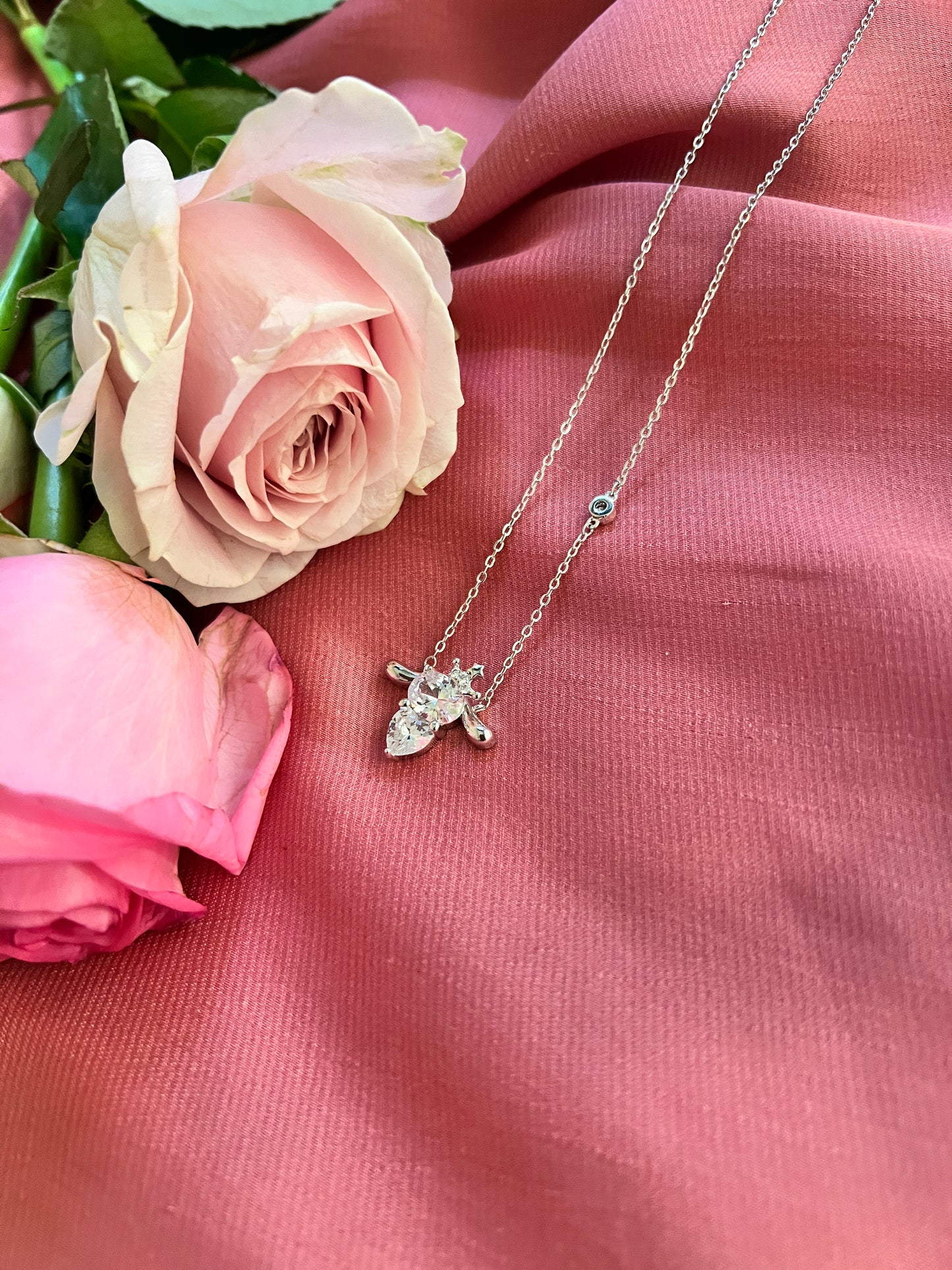 QueenB Diamond Love Pendant