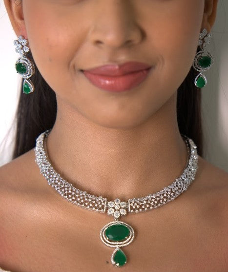 Raahi Emerald Bloom Diamond Necklace Set